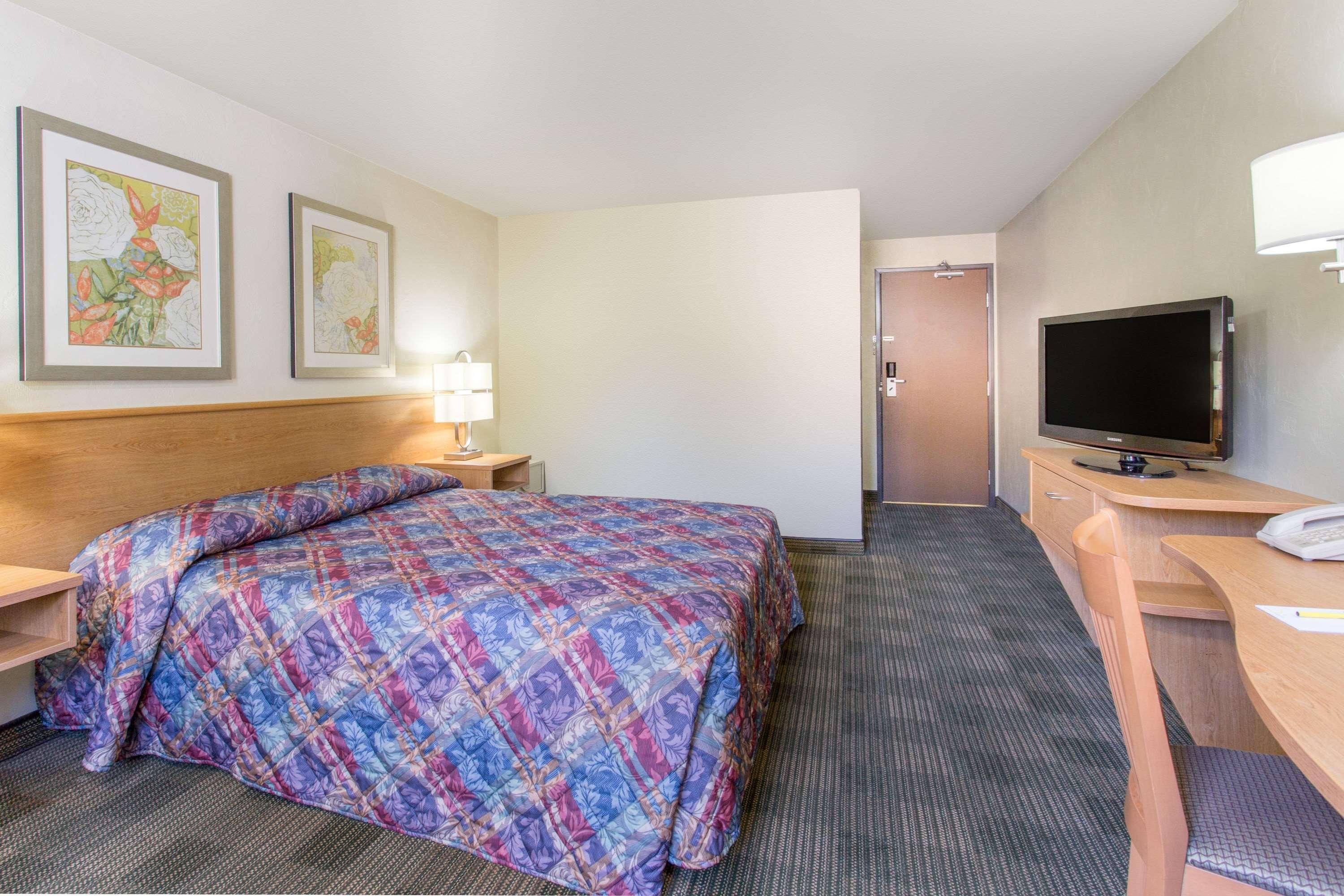 Super 8 By Wyndham Lacey Olympia Area Exterior foto